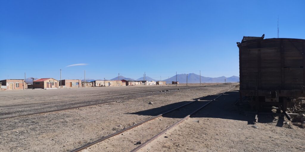 estacion de trenes Julaca bolivia
station des trains Julaca Bolivie